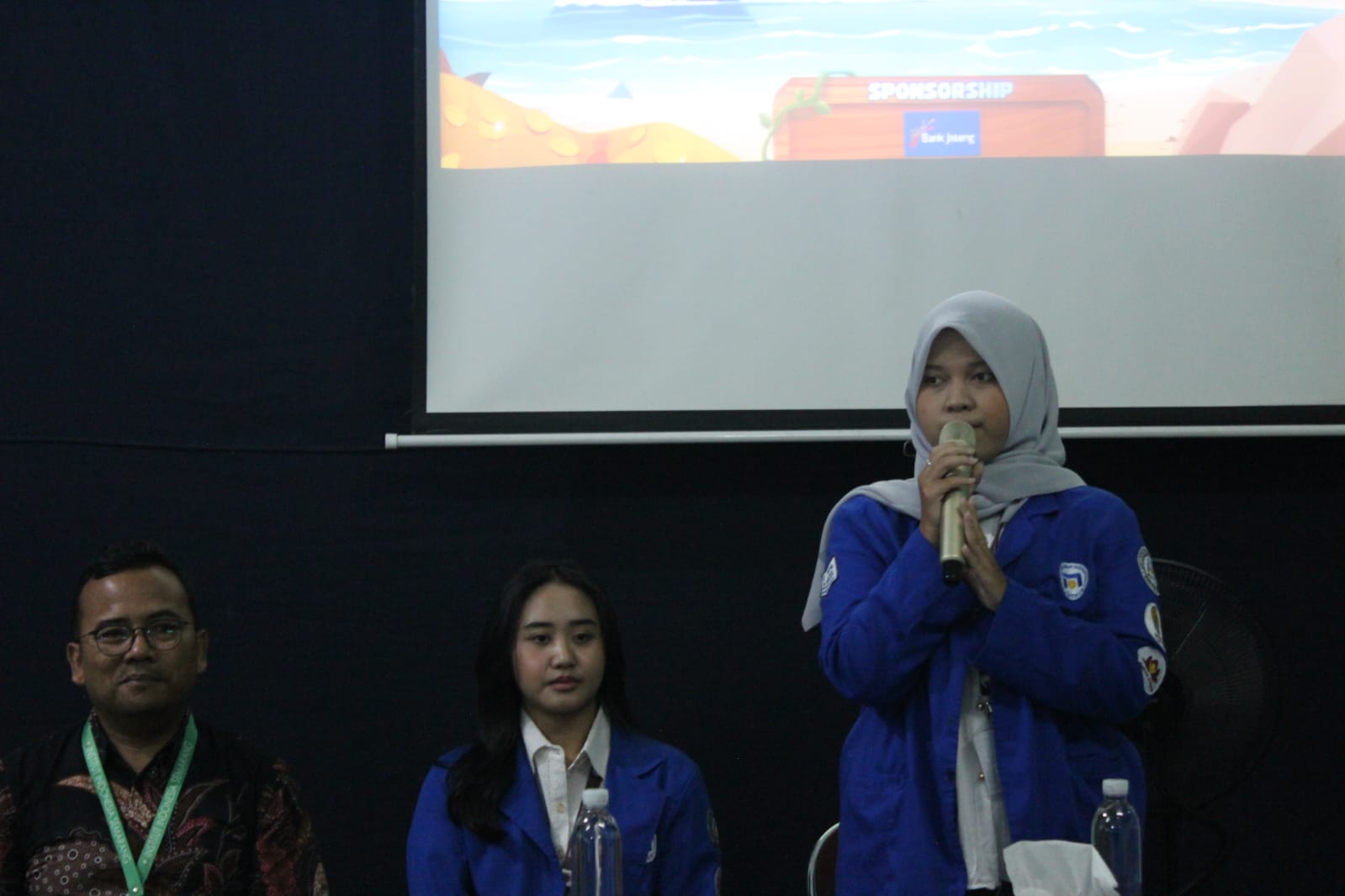 27. Sambutan Gubenur BEM FEB UDINUS